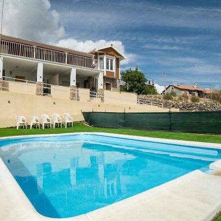 Villa De Gredos 纳瓦雷东达德格雷多斯 外观 照片