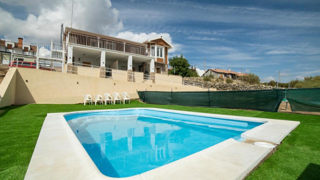 Villa De Gredos 纳瓦雷东达德格雷多斯 外观 照片