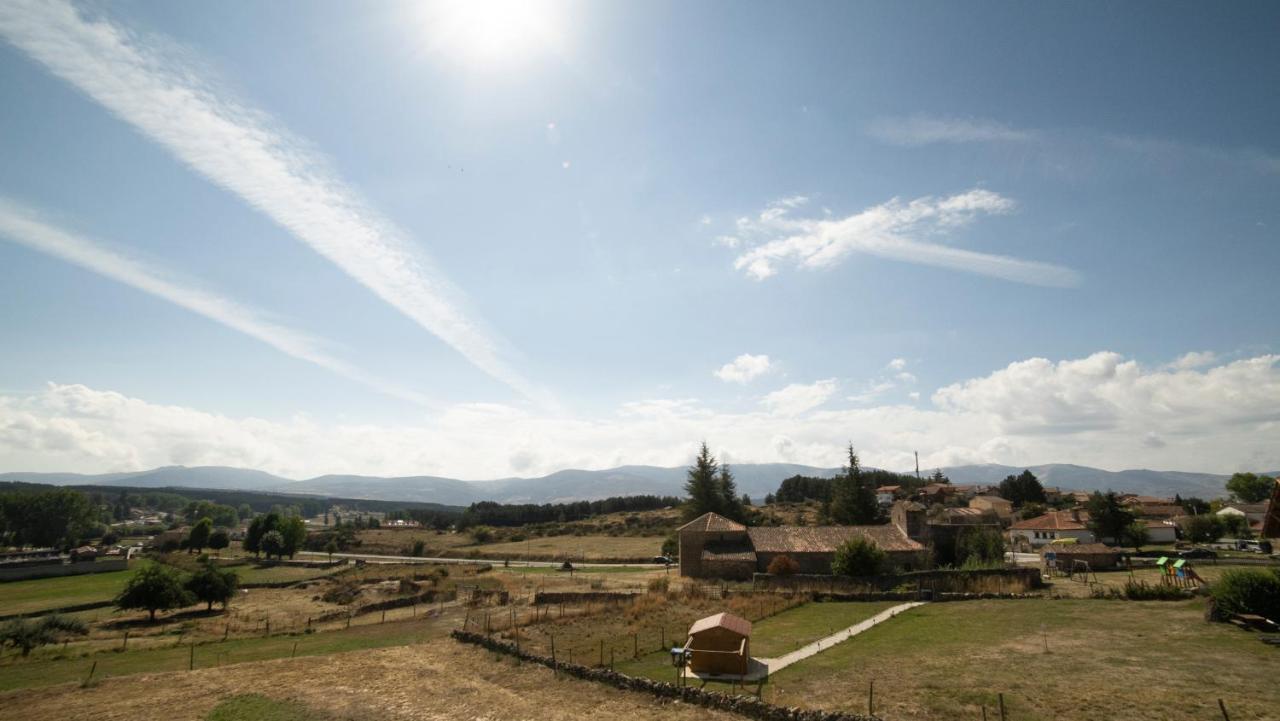 Villa De Gredos 纳瓦雷东达德格雷多斯 外观 照片