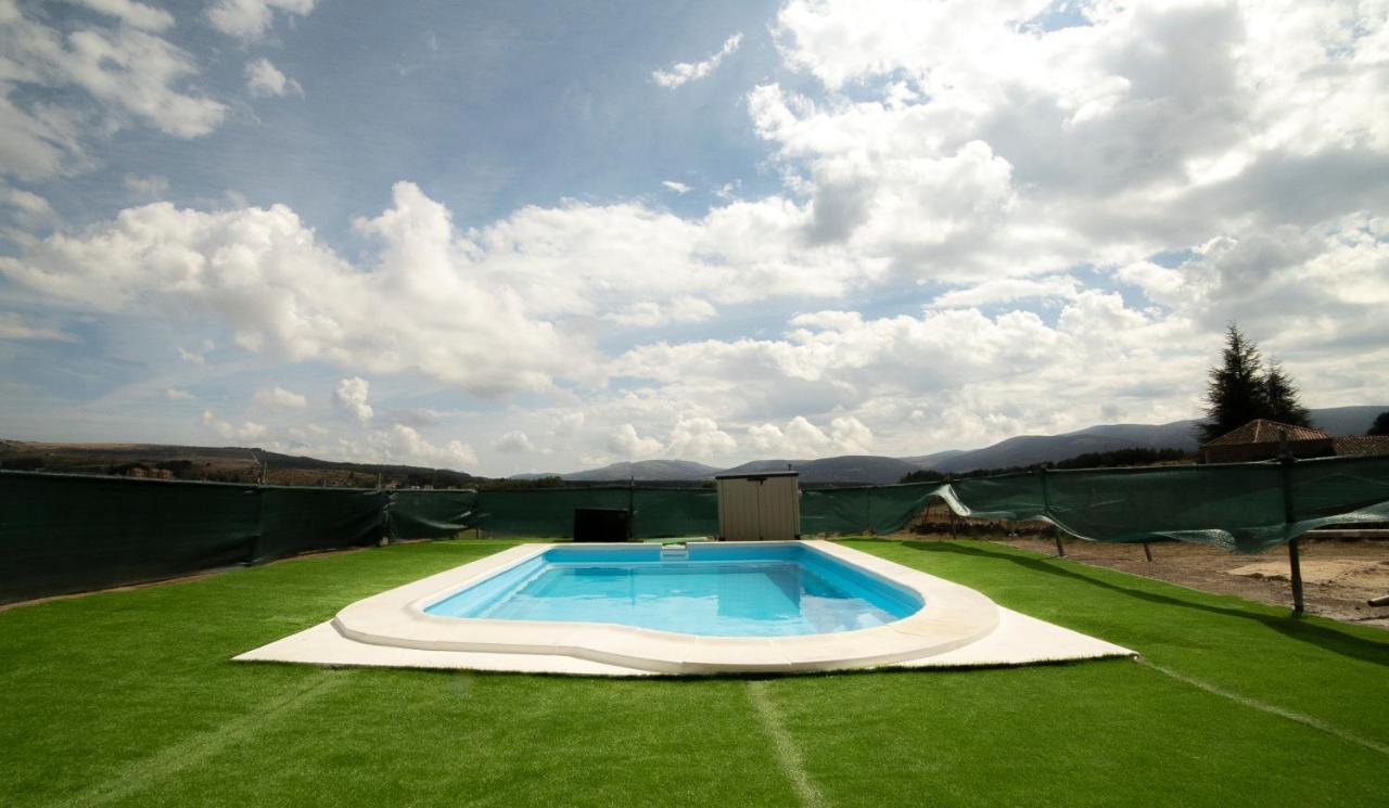 Villa De Gredos 纳瓦雷东达德格雷多斯 外观 照片