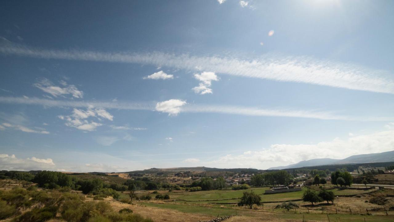 Villa De Gredos 纳瓦雷东达德格雷多斯 外观 照片
